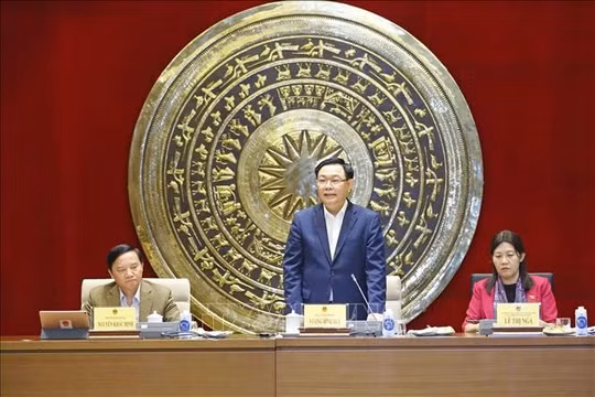 Chủ tịch Quốc hội Vương Đình Huệ làm việc với Ủy ban Tư pháp của Quốc hội