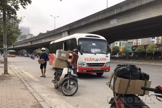 Hà Nội: Lắp thêm camera xử phạt nguội có dẹp được "xe dù, bến cóc"?