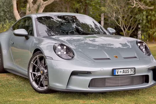 Khám phá Porsche 911 GT3 Touring bản giới hạn dành riêng cho thị trường Australia