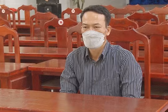 Tạm giữ đối tượng “nổ” có khả năng chạy án để lừa đảo chiếm đoạt tài sản