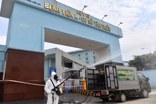 Hà Nội: Xuất hiện nhiều “ổ dịch”, nguy cơ lây nhiễm cao