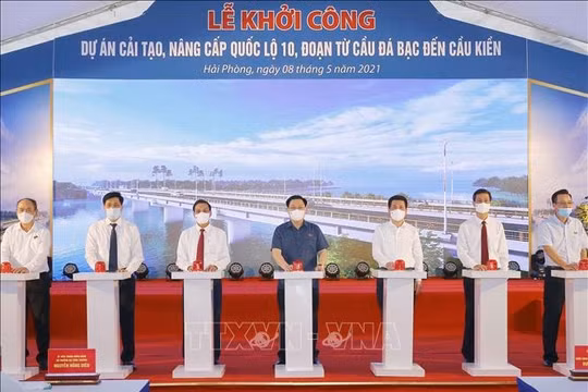 Chủ tịch Quốc hội dự Lễ khởi công Dự án cải tạo, nâng cấp Quốc lộ 10