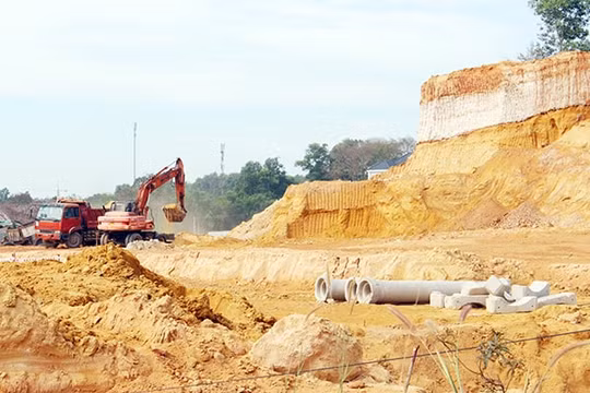 Áp dụng cơ chế đặc thù trong cấp phép khai thác khoáng sản làm vật liệu xây dựng cao tốc Bắc - Nam