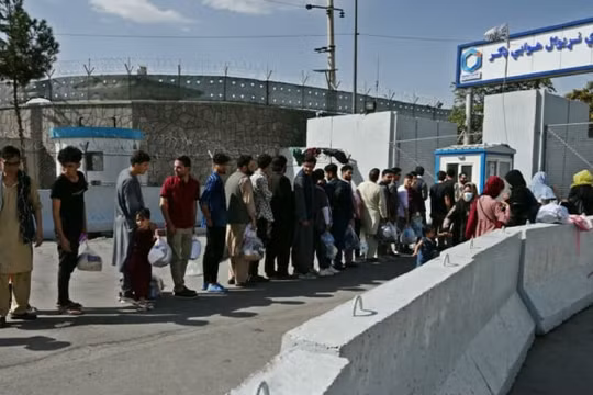 Taliban cho phép công dân nước ngoài, người Afghanistan tự do rời đi