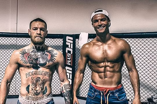 Võ sĩ McGregor phấn khích khi Ronaldo trở về Man Utd