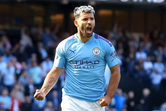 Sergio Aguero thiết lập kỷ lục tại Man City