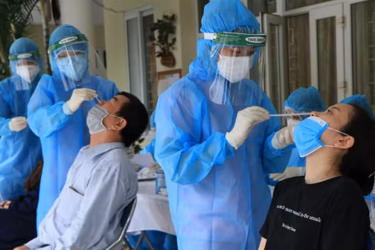 Mở "mặt trận thứ hai" phòng chống dịch, Hà Nội xét nghiệm sàng lọc diện rộng toàn Thành phố