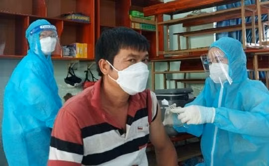 Tây Ninh làm gì để khắc phục tình trạng tiêm chủng vắc xin COVID-19 chậm?