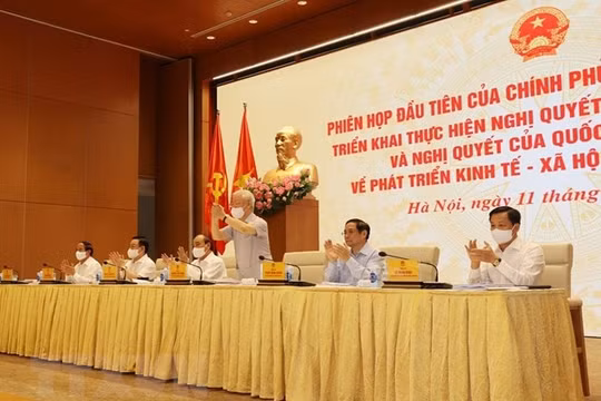 Kiên định mục tiêu vừa phòng chống dịch bệnh COVID-19, vừa phục hồi, phát triển kinh tế - xã hội