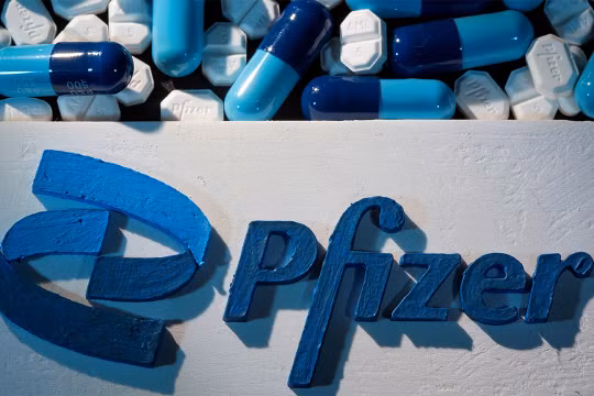 Mỹ phê duyệt thuốc viên điều trị Covid-19 đầu tiên của Pfizer