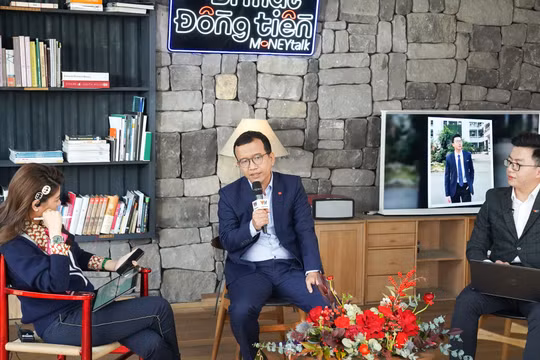 Chuyên gia chứng khoán SSI phân tích bẫy trong room “lùa gà” và tâm lý nhà đầu tư muốn chốt lãi cuối năm