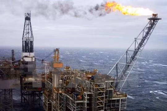 Giá xăng dầu hôm nay 14/5: Phiên sụt giảm mạnh nhất kể từ đầu tháng 4/2021
