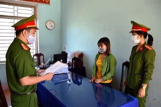 Quảng Nam: Khởi tố đối tượng giả danh nhân viên ngân hàng, chiếm đoạt gần 4 tỷ đồng