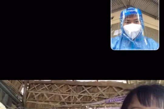 Vợ chồng bác sĩ, điều dưỡng “diệt Covid”: “Con khóc đòi ba mẹ, tôi chỉ biết lén gạt nước mắt”