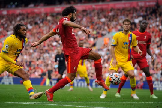 CLB Liverpool thắng dễ dàng Crystal Palace, Man City bị cầm chân ở vòng 6 Premier League
