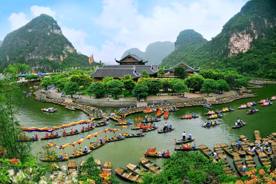 Ninh Bình đón khách bằng nhiều tour du lịch trực tuyến