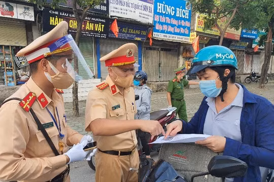 Hà Nội: Trong 24 giờ, phạt 161 trường hợp vi phạm về phòng chống dịch COVID-19