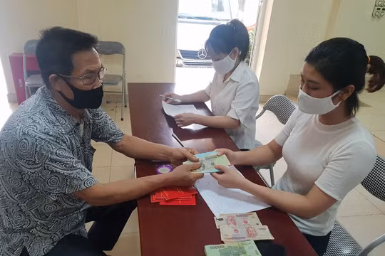 Hà Nội: Hỗ trợ 500.000 đồng cho lao động mất việc, sinh viên khó khăn