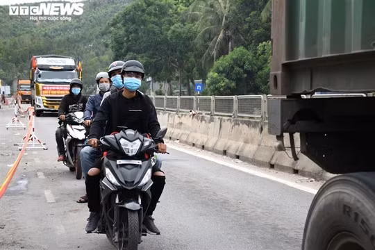 Quảng Ngãi: 19 người chạy xe từ TP.HCM, Bình Dương về quê dương tính với Covid-19