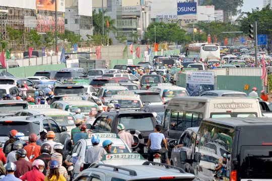 Thực hiện đồng bộ 5 trụ cột về an toàn giao thông đường bộ