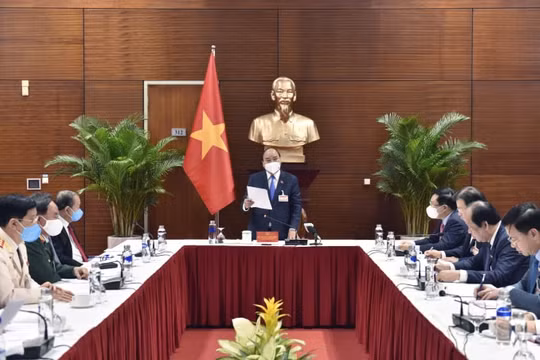 Cần khoanh vùng, cách ly truy vết thần tốc trên diện rộng nhưng cũng phải hết sức bình tĩnh