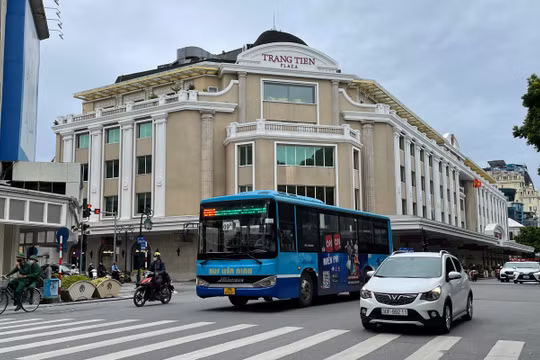 Vận tải hành khách Thủ đô bắt đầu hoạt động trở lại sau hơn 3 tháng tạm ngừng hoạt động