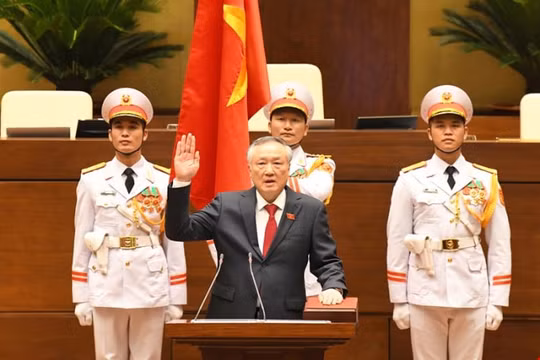 Ông Nguyễn Hòa Bình tái đắc cử Chánh án Tòa án nhân dân Tối cao