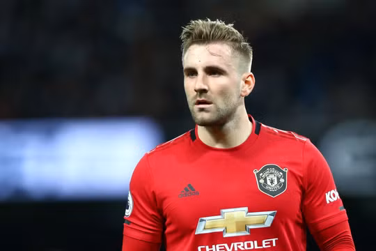 Hậu vệ Luke Shaw sắp được gia hạn hợp đồng vì thi đấu bùng nổ