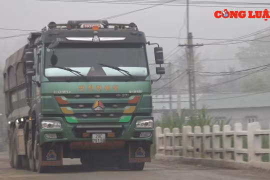 Cẩm Thủy (Thanh Hóa): Xe có dấu hiệu quá khổ, quá tải hoạt động rầm rộ suốt ngày đêm