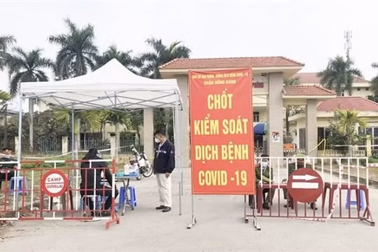 Hải Phòng: Nam điều dưỡng xét nghiệm lần thứ 12 vẫn dương tính Covid-19
