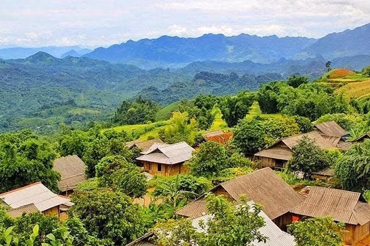 Biến tiềm năng du lịch thành thế mạnh phát triển