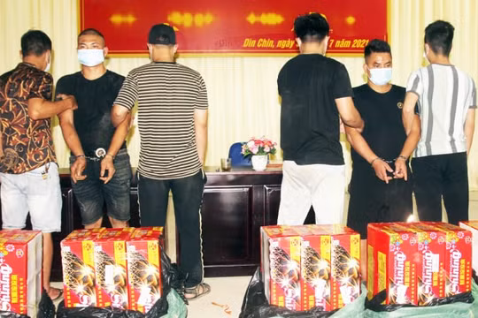 Lào Cai: Phát hiện bắt giữ hơn nửa tấn pháo nổ nhập lậu