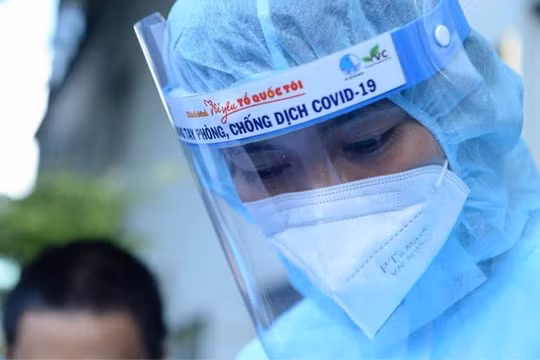 Sao Việt và những ngày tháng nơi tâm dịch