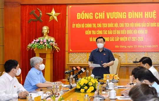 Chủ tịch Quốc hội: Cả nước đang hướng về Bắc Giang với tâm trạng lo lắng, sẻ chia