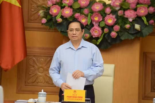 Thủ tướng: Mỗi người dân là một chiến sĩ, mỗi gia đình là một pháo đài chống dịch