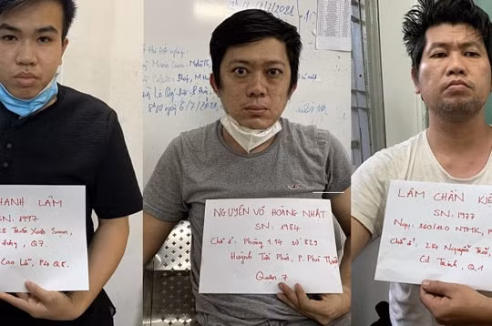 Phát hiện 3 đối tượng sử dụng giấy xác nhận công tác giả để vận chuyển, mua bán khí cười