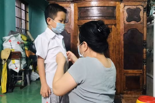 Học sinh lớp 1, 2 chỉ kiểm tra định kỳ khi trở lại học trực tiếp