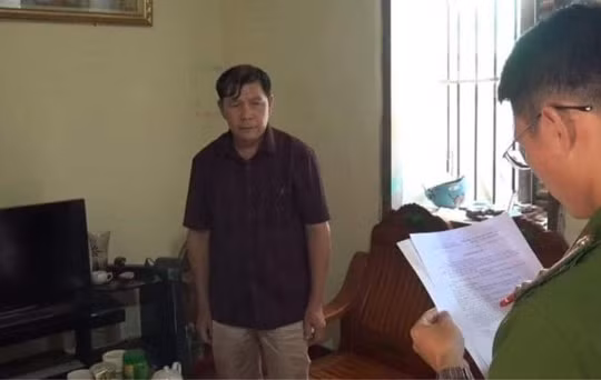 Cao Bằng: Khởi tố, bắt tạm giam Trưởng phòng Dân tộc huyện Trùng Khánh