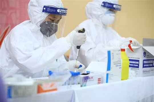 Bắc Ninh: Lấy mẫu xét nghiệm SARS-CoV-2 cho cơ quan, doanh nghiệp trên địa bàn thành phố