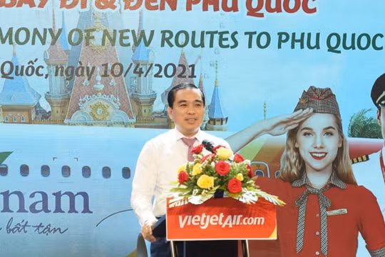 Bay từ Thanh Hoá, Nha Trang, Đà Lạt, Huế, Cần thơ tới Phú Quốc đón mùa hè sôi động