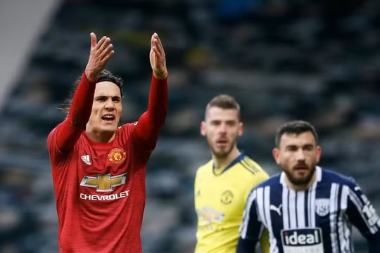 HLV Solskjaer lên tiếng về tương lai của Cavani