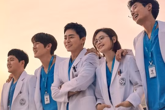 Những phim Hàn đáng xem nhất năm 2021