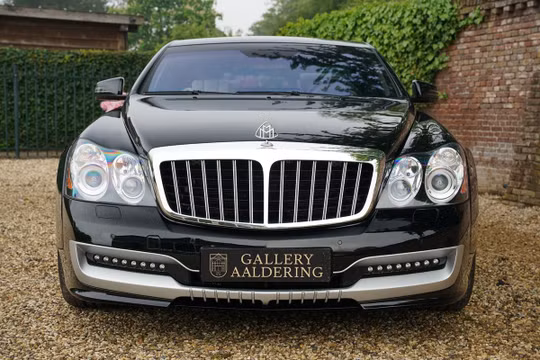 Maybach 57S Xenatec Coupe của cựu cầu thủ Barcelona được bán với giá gần 1 triệu USD