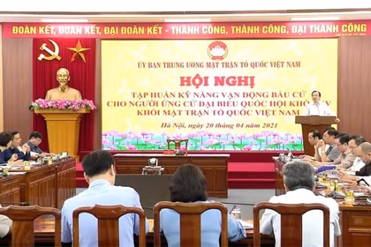 Tập huấn kỹ năng vận động bầu cử cho người ứng cử đại biểu Quốc hội khoá XV