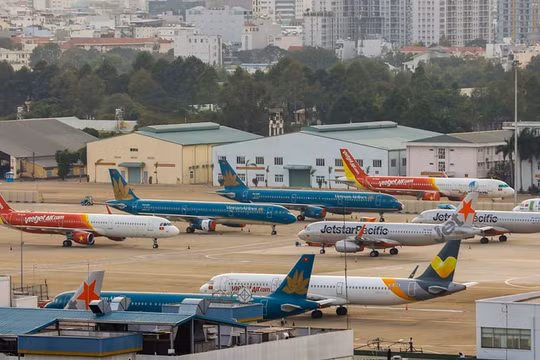 Việt Nam sẽ nối lại các chuyến bay thương mại quốc tế với các nước an toàn