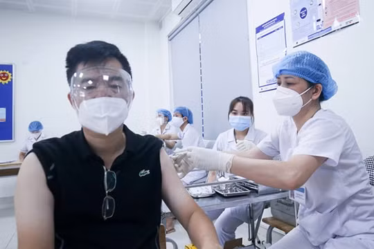 Cộng dồn đợt 6 và 7, Hà Nội triển khai được 660.436 mũi tiêm vắc xin phòng Covid-19