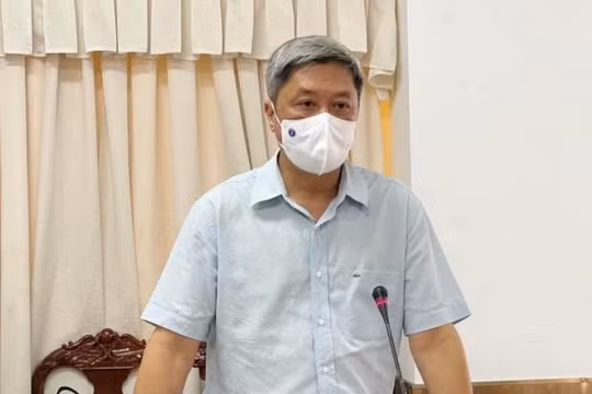 Thứ trưởng Nguyễn Trường Sơn: Cần Thơ cần đẩy nhanh việc F0 dùng thuốc Molnupiravir
