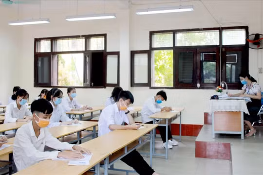 Hôm nay (12/6), hơn 93 nghìn thí sinh Hà Nội bước vào kỳ thi lớp 10