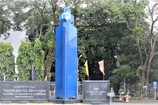 Nhiều trường Đại học tại TP. HCM dành hàng chục tỷ đồng hỗ trợ sinh viên bị ảnh hưởng bởi dịch Covid-19