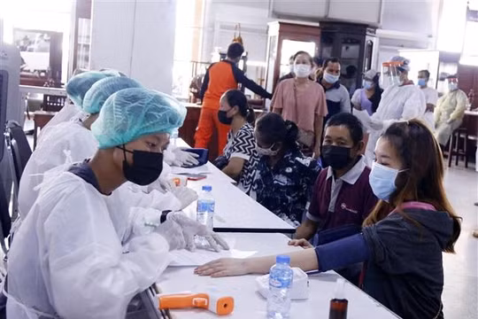 Dịch bệnh COVID-19 tại Đông Nam Á diễn biến nghiêm trọng trở lại